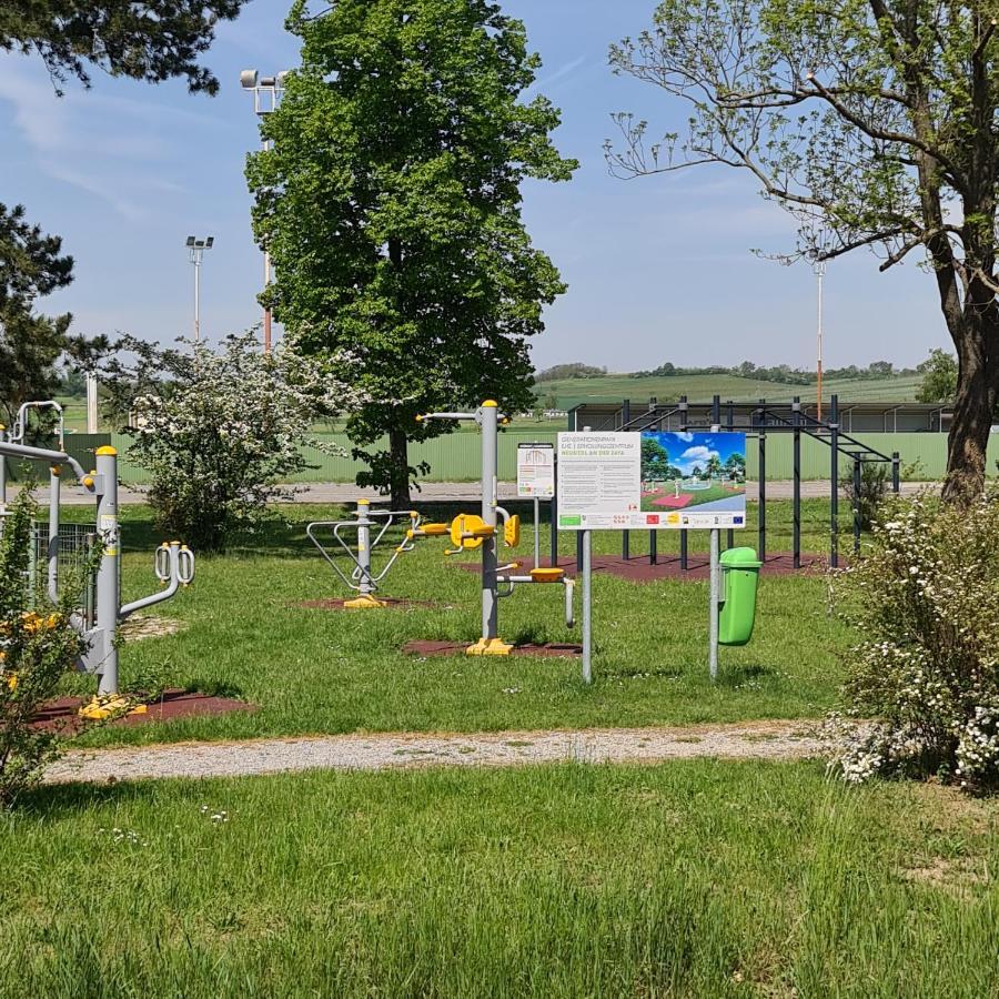 Tiny House Villa Neusiedl an der Zaya Exteriör bild
